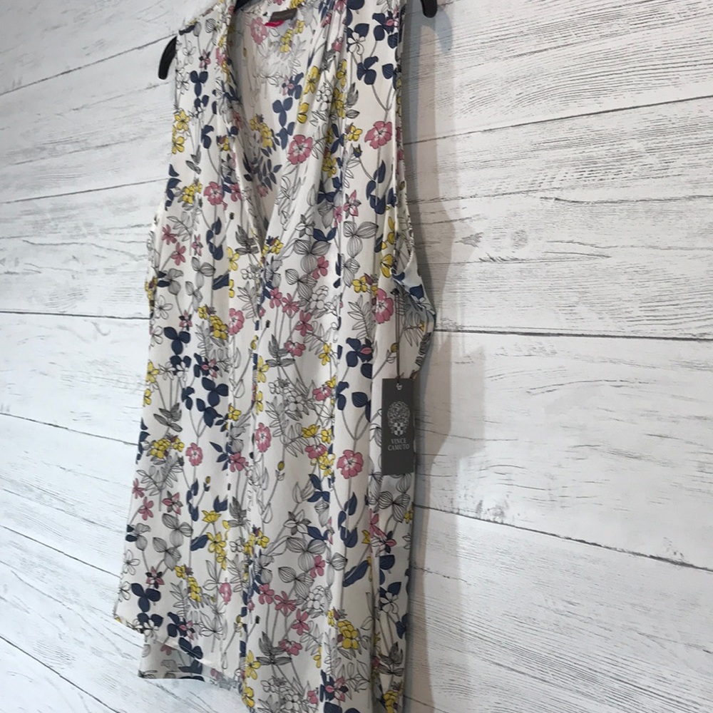 1 Left Vince Camuto Sleeveless Floral Blouse White - Picture 4 of 8